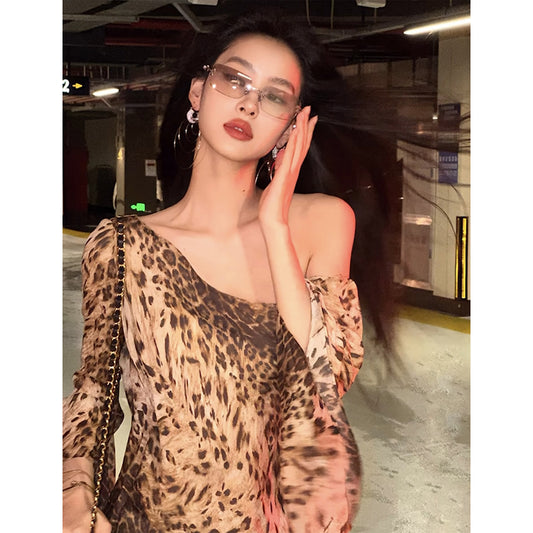 Leopard print sexy slanted shoulder single shoulder trumpet long sleeved slim fit spicy girl dress for women