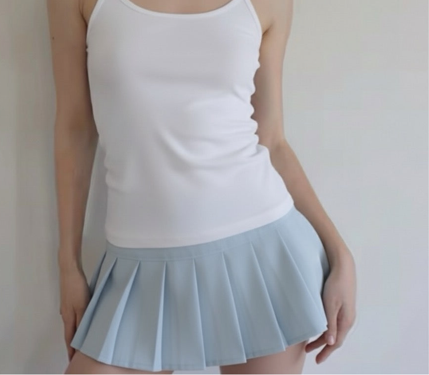 Pleated short skirt and half skirt