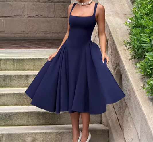 Sleeveless backless shoulder strap cinched dress