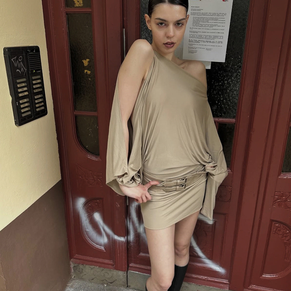 Irregular flared sleeves solid color slim fit dress for women