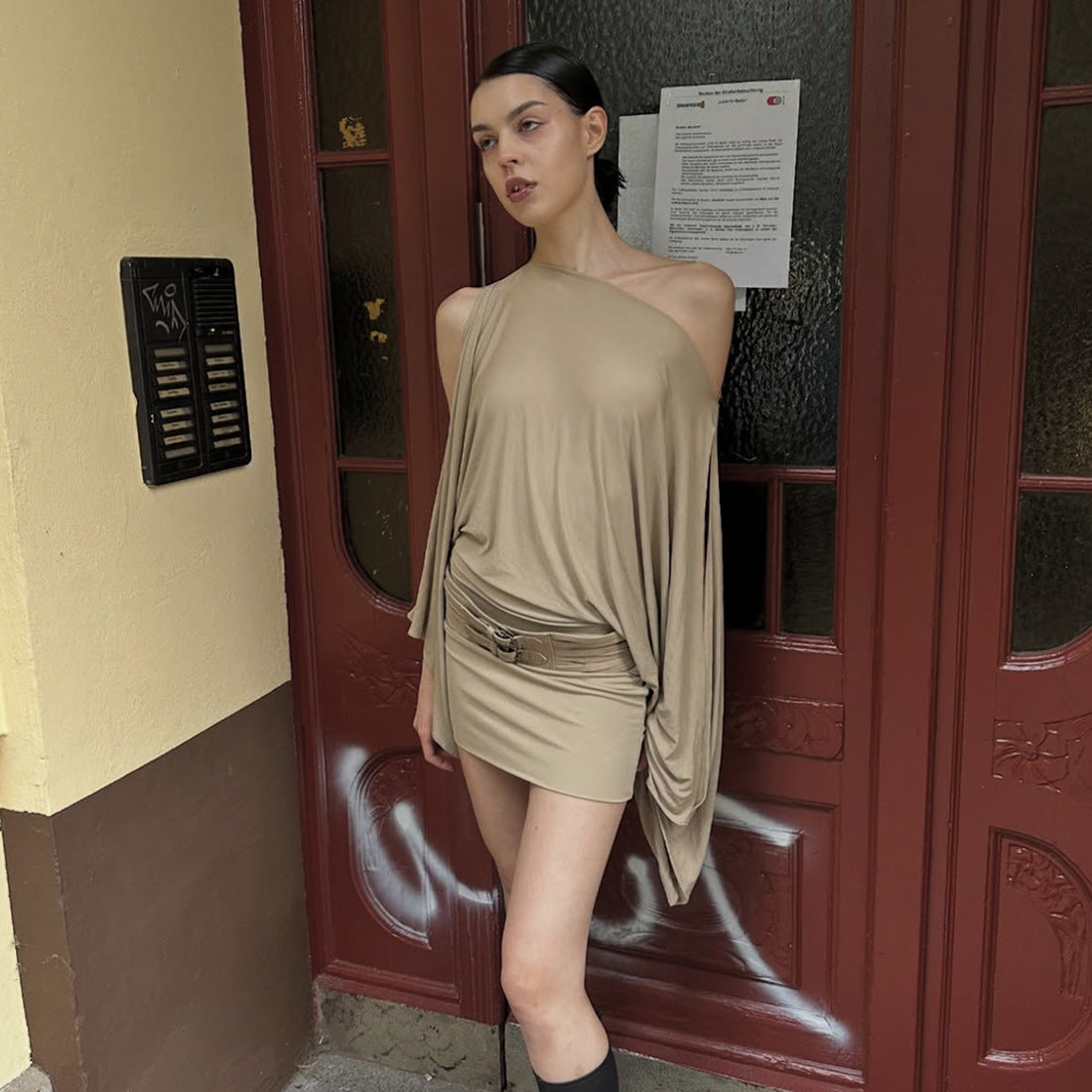 Irregular flared sleeves solid color slim fit dress for women