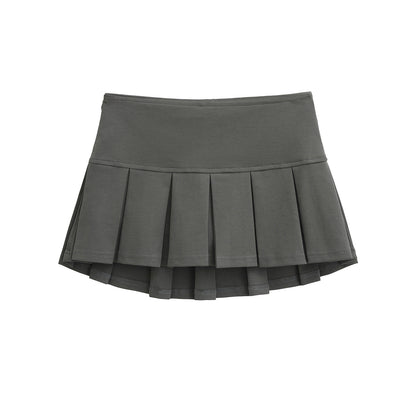 Pleated short skirt and half skirt
