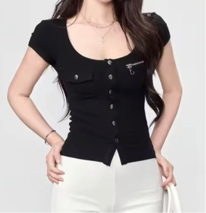 Short sleeved top U-neck slim fit T-shirt