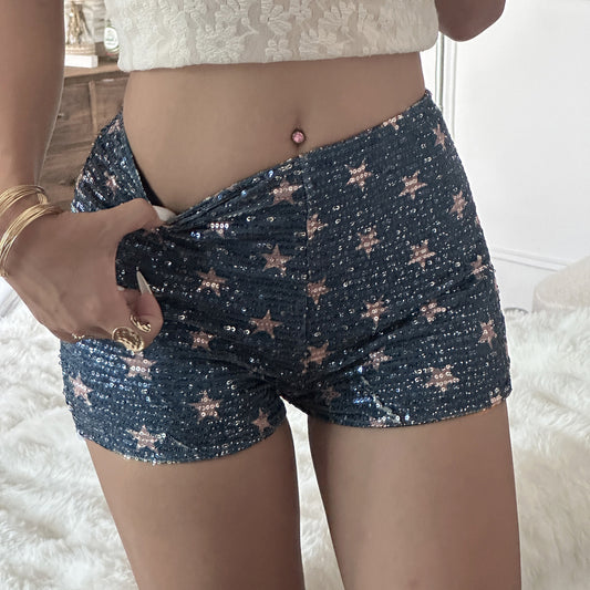 Splicing pentagram low waisted shorts
