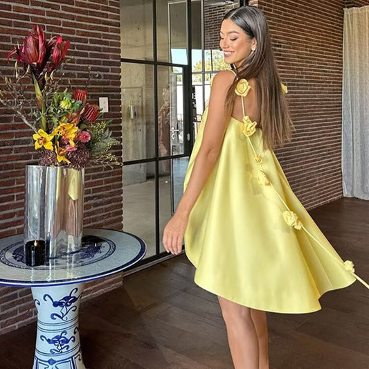 Women's Strapless Floral Decorated Dress
