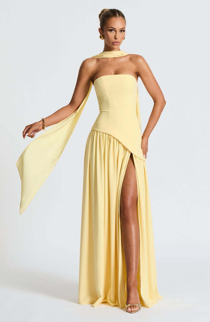 Women's  Slit Dress Fashionable Sexy Backless High Slit Long Dress